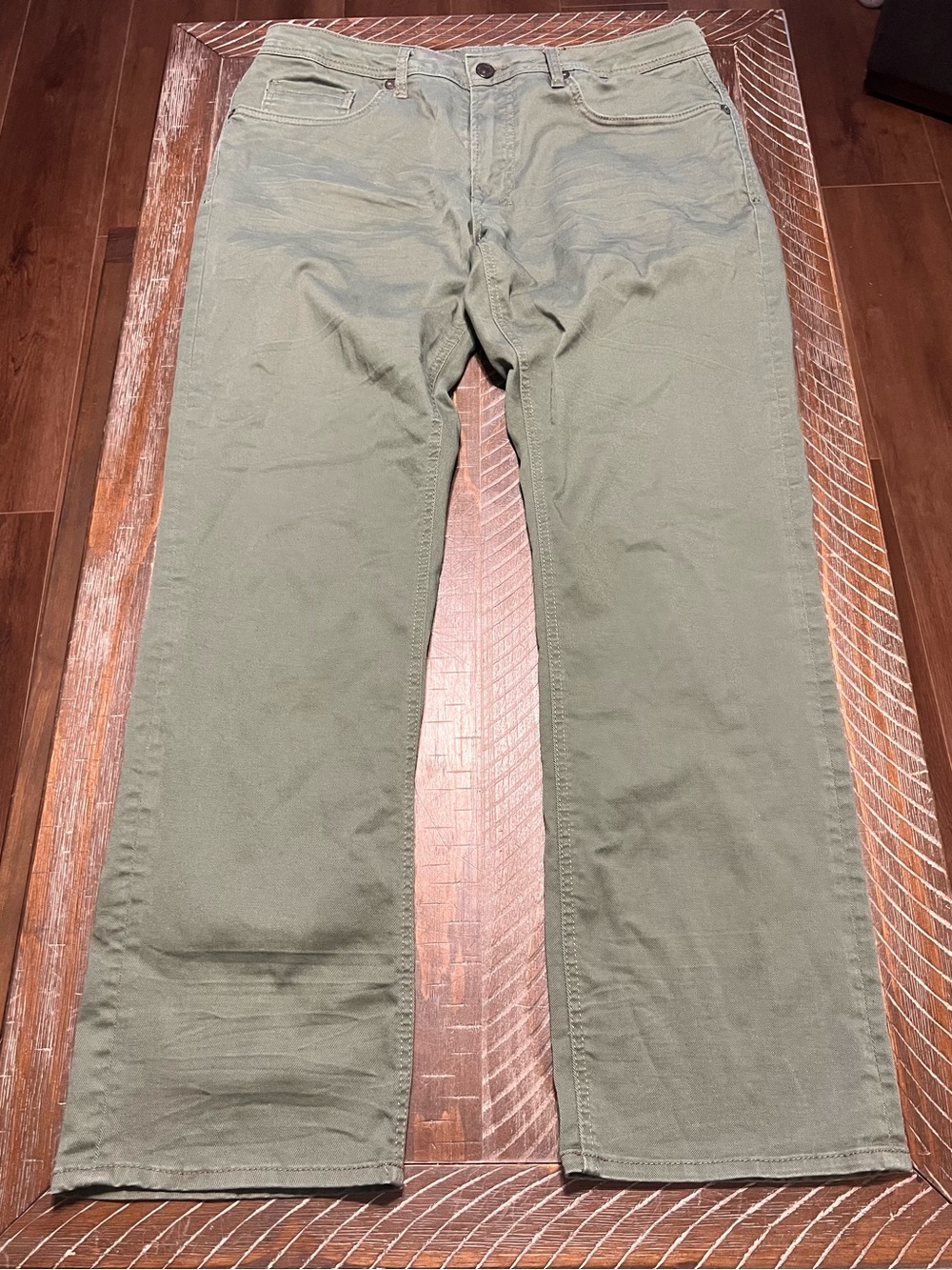 Buffalo David Bitton Six-X Men’s Designer Straight Stretch Olive Green Sz 36x32